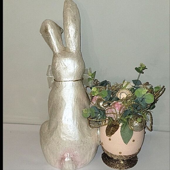 PIER1 EASTER IVORY CAPIZ FLORAL BUTTERFLY EGG GLAMOUR BUNNY CENTERPIECE PIER One - Picture 2 of 14